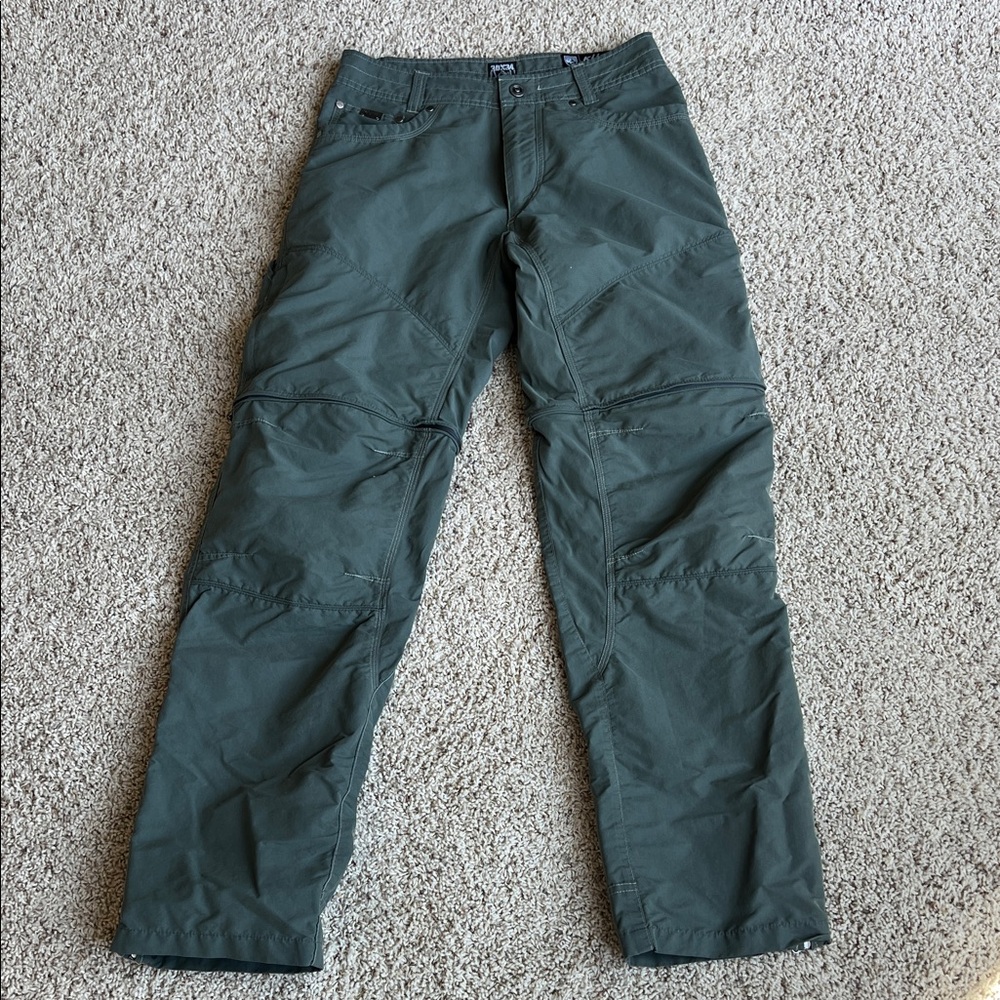 30x34 Kuhl Men's Green/ Grayish Cargo Pants